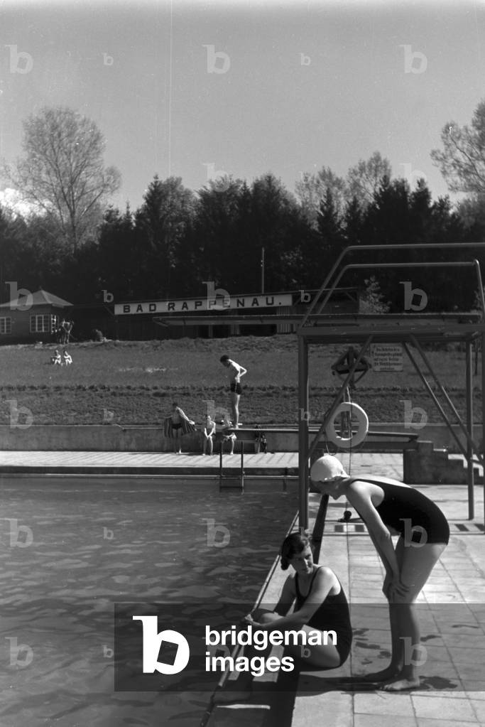 A stay at a health resort in Bad Rappenau, Germany 1930s (b/w photo)