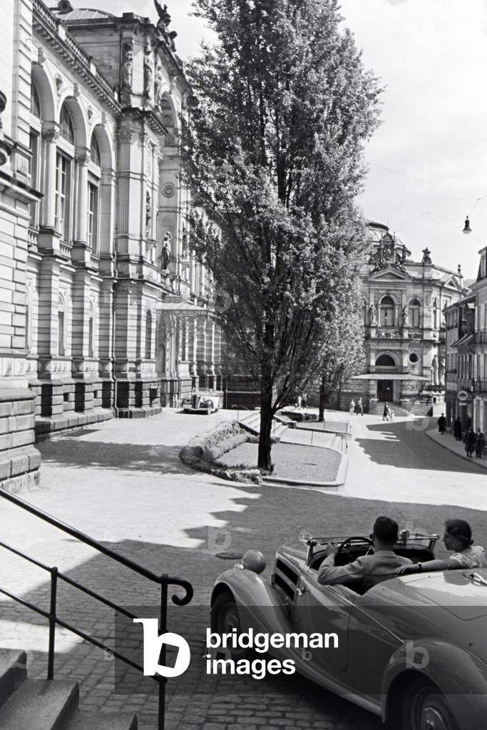 The Friedrichsbad and the Augustabad close behind it in the bathhouse quarter of Baden-Baden, Germany 1930s (b/w photo)
