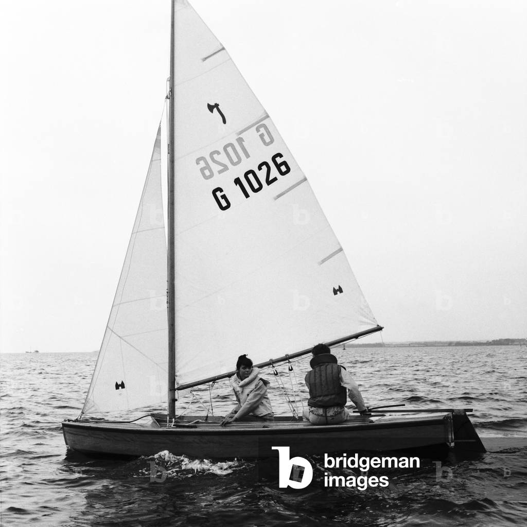 Anchor up and lead off!