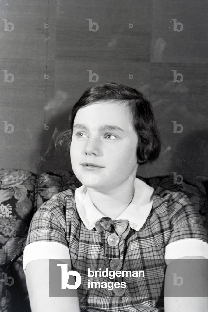 Portrait of a girl, Germany 1930s (b/w photo)