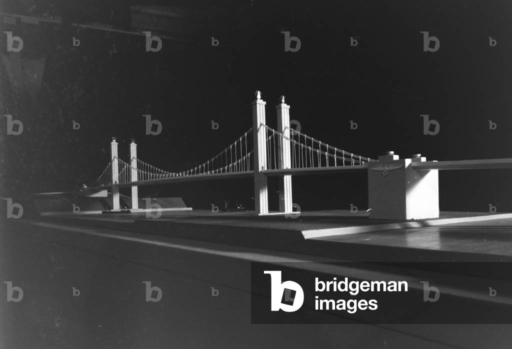 Model of a planned bridge produced by bidge construction company J. Gollnow & Sohn at Stettin, Germany 1930s (b/w photo)