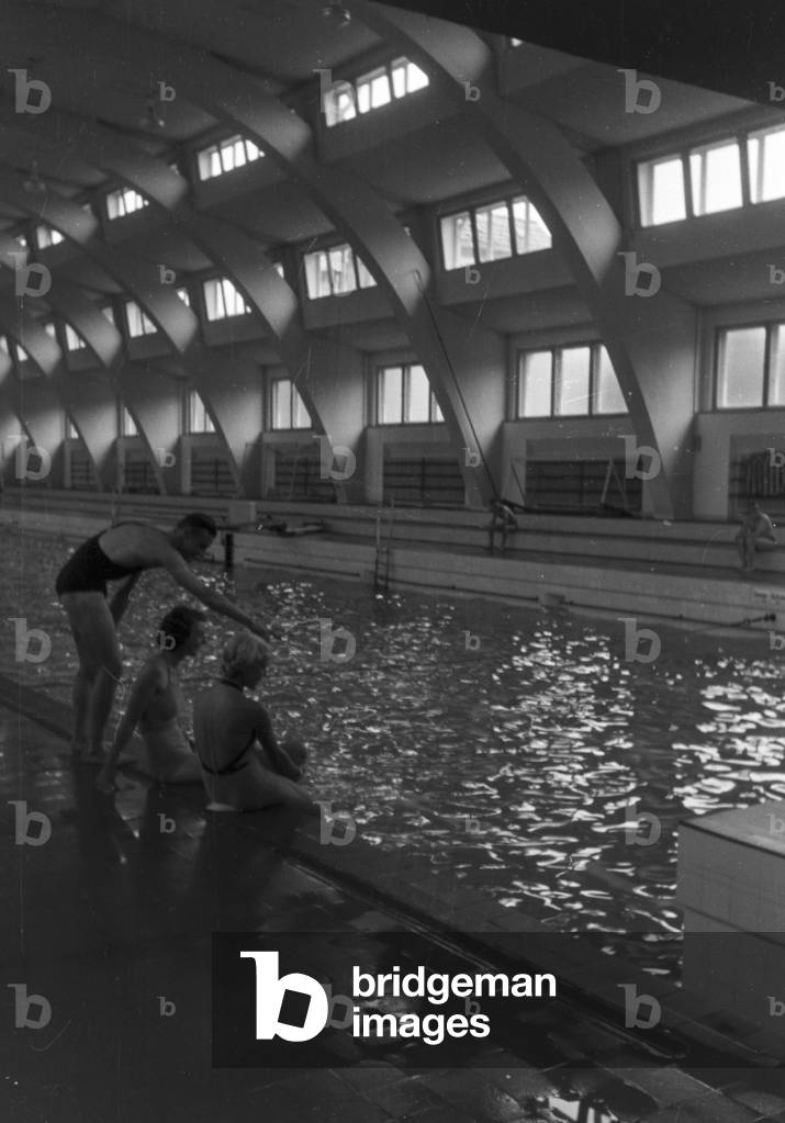 A trip to the historic indoor swimming pool in Heslach, Germany 1930s (b/w photo)