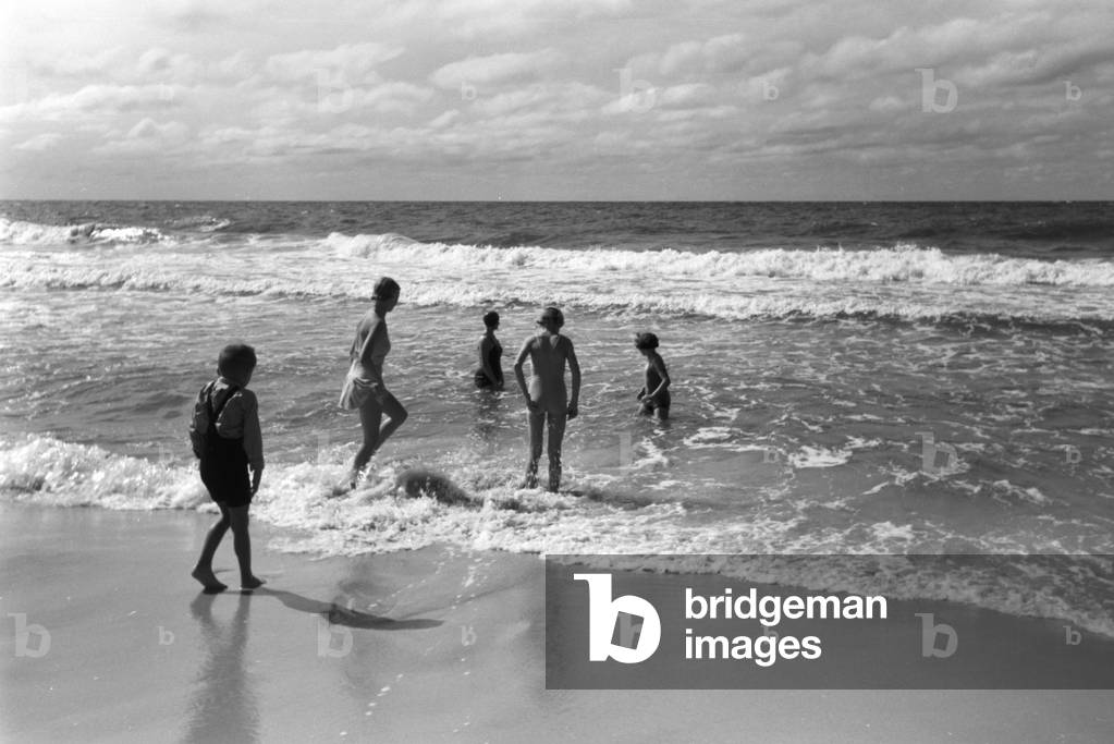 Vacations on Westerland, Germany 1930s (b/w photo)