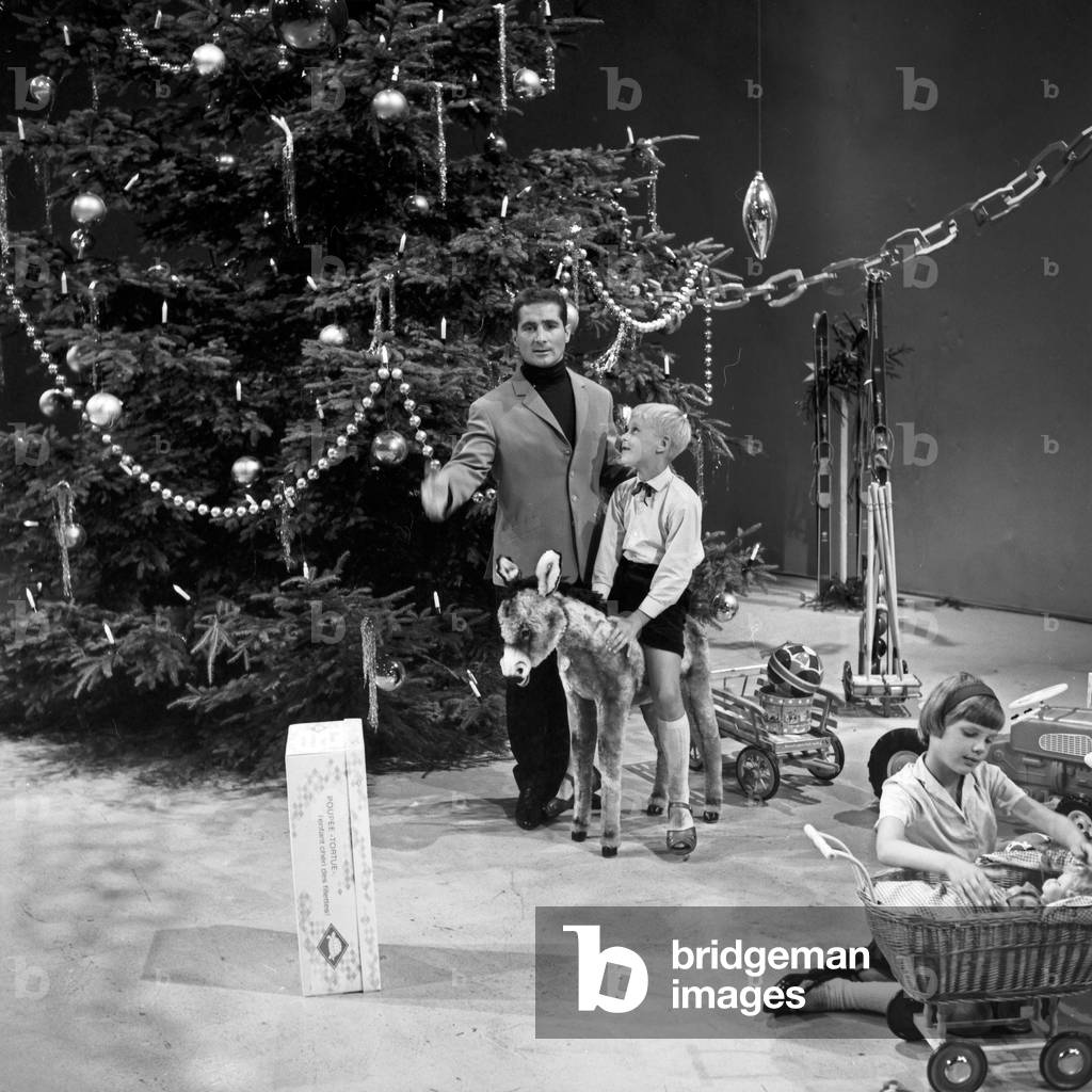 Christmas with singer Freddy Quinn, Germany 1960s
