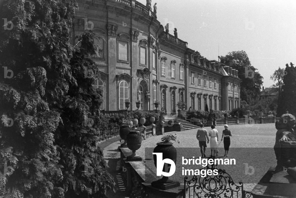 Promenading through Stuttgart, Germany 1930s (b/w photo)
