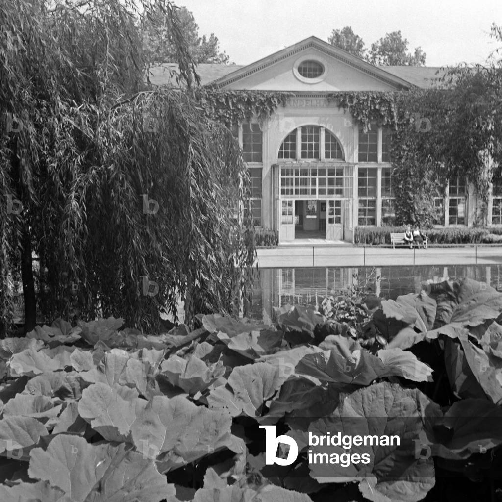 Lobby gallery of the spa resort at Bad Homburg, Germany 1930s (b/w photo)