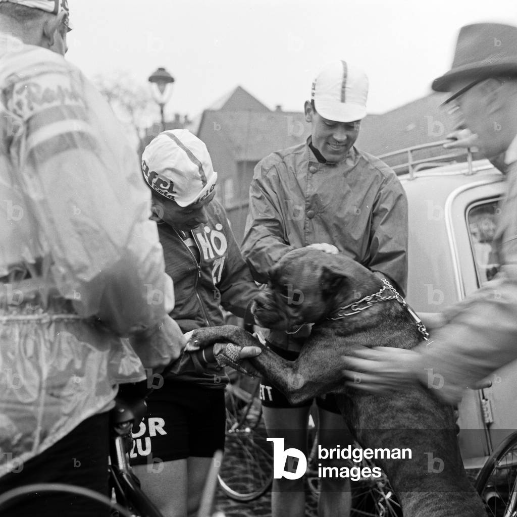 Photo of the 4th stage of International Afri Cola Germany cycle racing with the tour from Kassel to Hanover, Germany 1960s