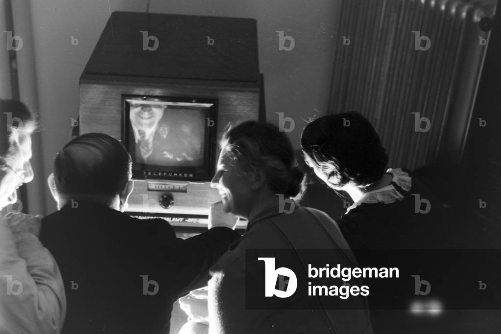 Employees of the Telefunken company at work, Germany 1930s (b/w photo)