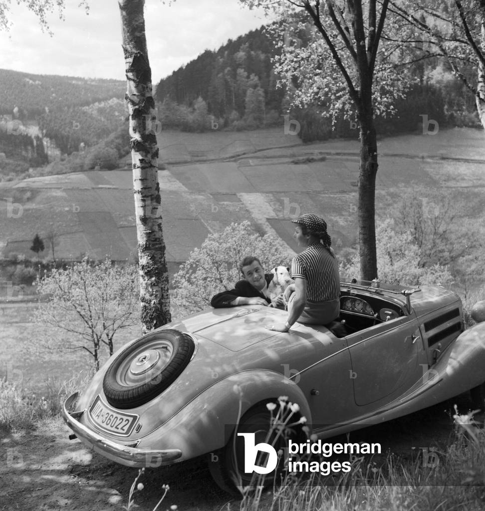 On the road by car, Germany 1930s