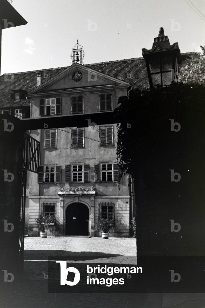 The Protestant church foundation in Tübingen, founded for the education of Protestant clerics, Germany 1930s (b/w photo)