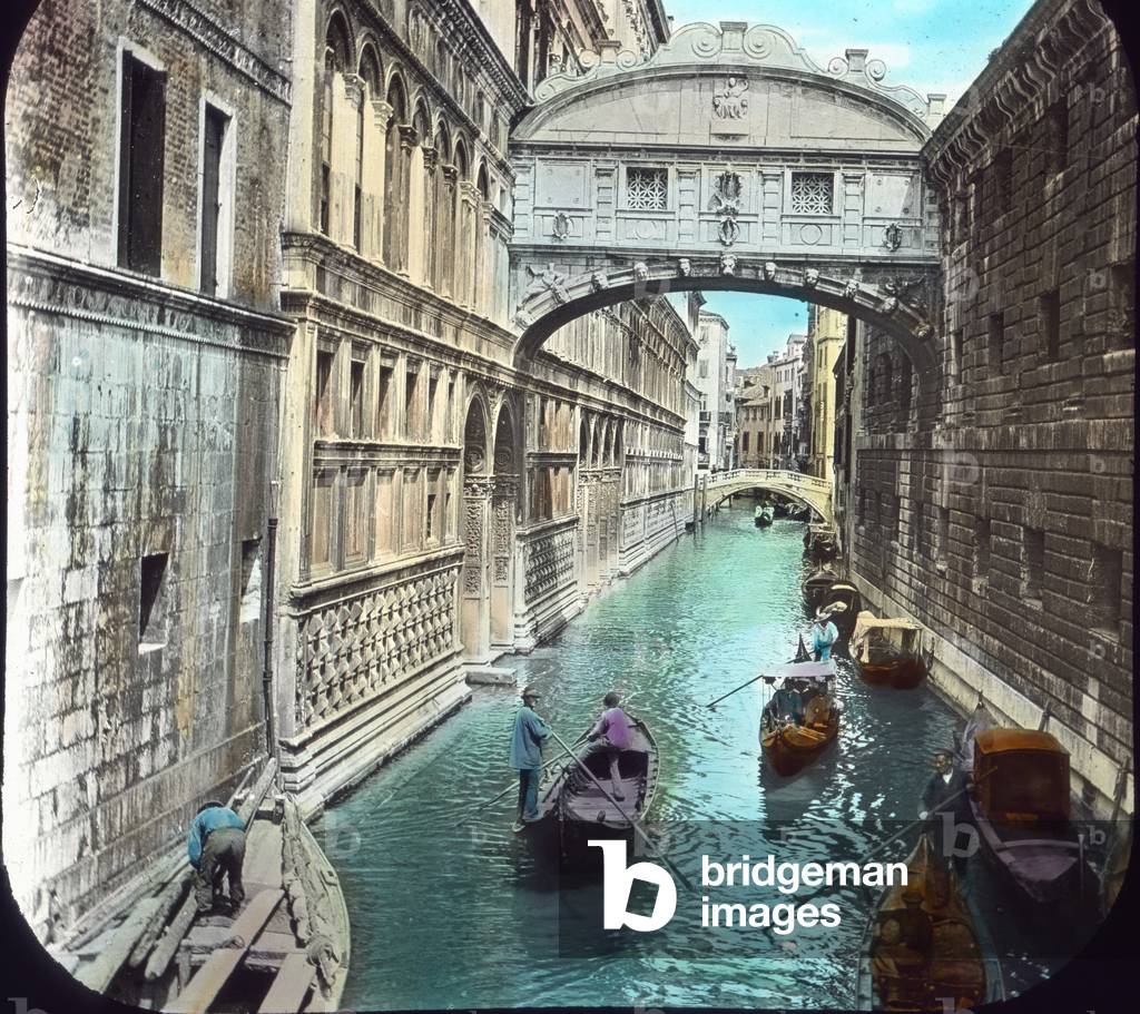 Italy, Venice, Bridge of Sighs, image date: circa 1910. Carl Simon Archive