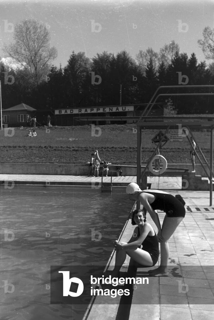 A stay at a health resort in Bad Rappenau, Germany 1930s (b/w photo)