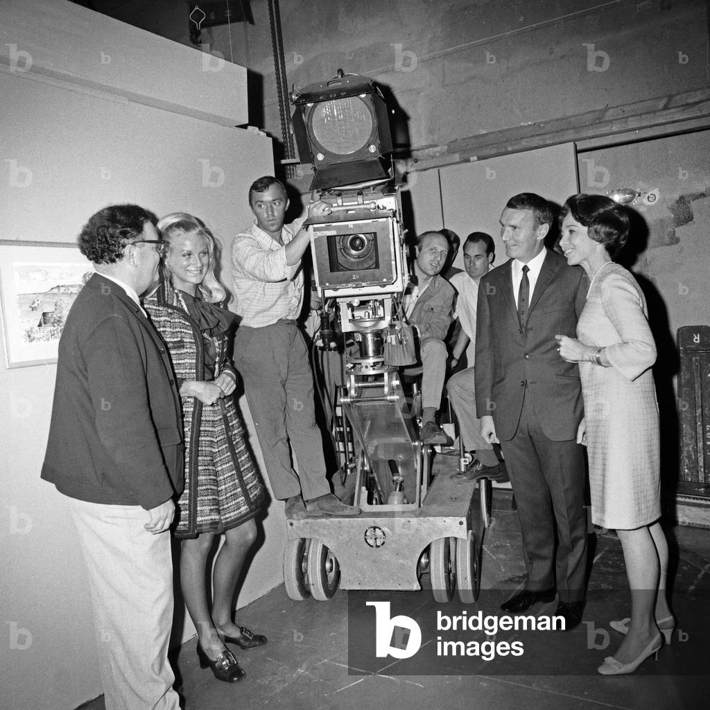 A movie crew and actors producing a TV Movie, Germany 1960s