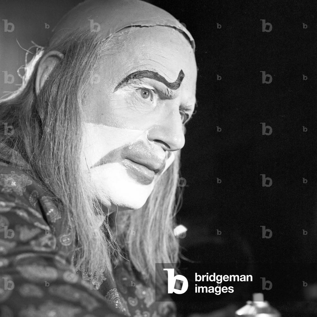 On the trail of the perpetrator