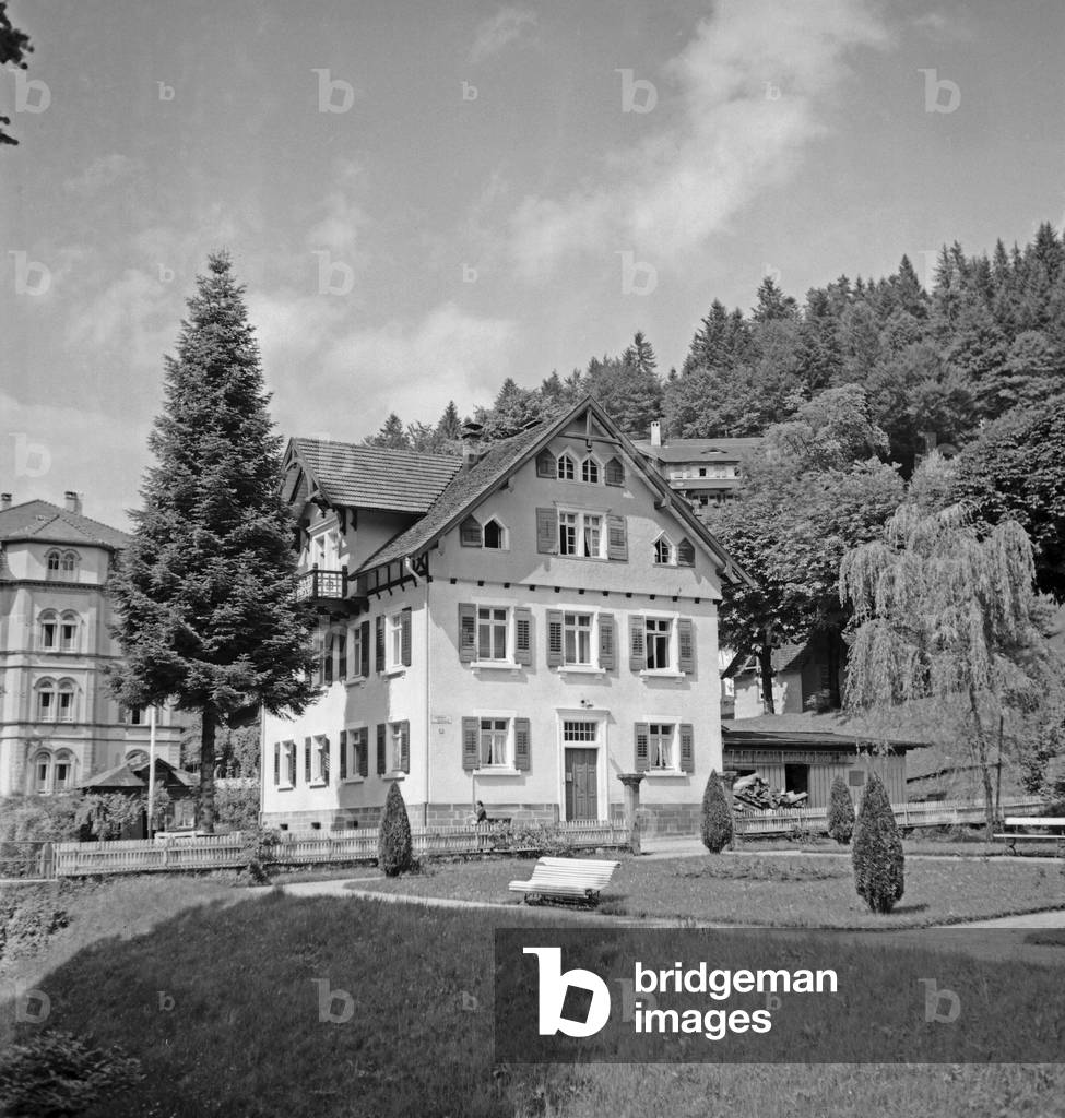 At the climatic spa Bad Rippoldsau Schapbach in the Black Forest region, Germany 1930s (b/w photo)