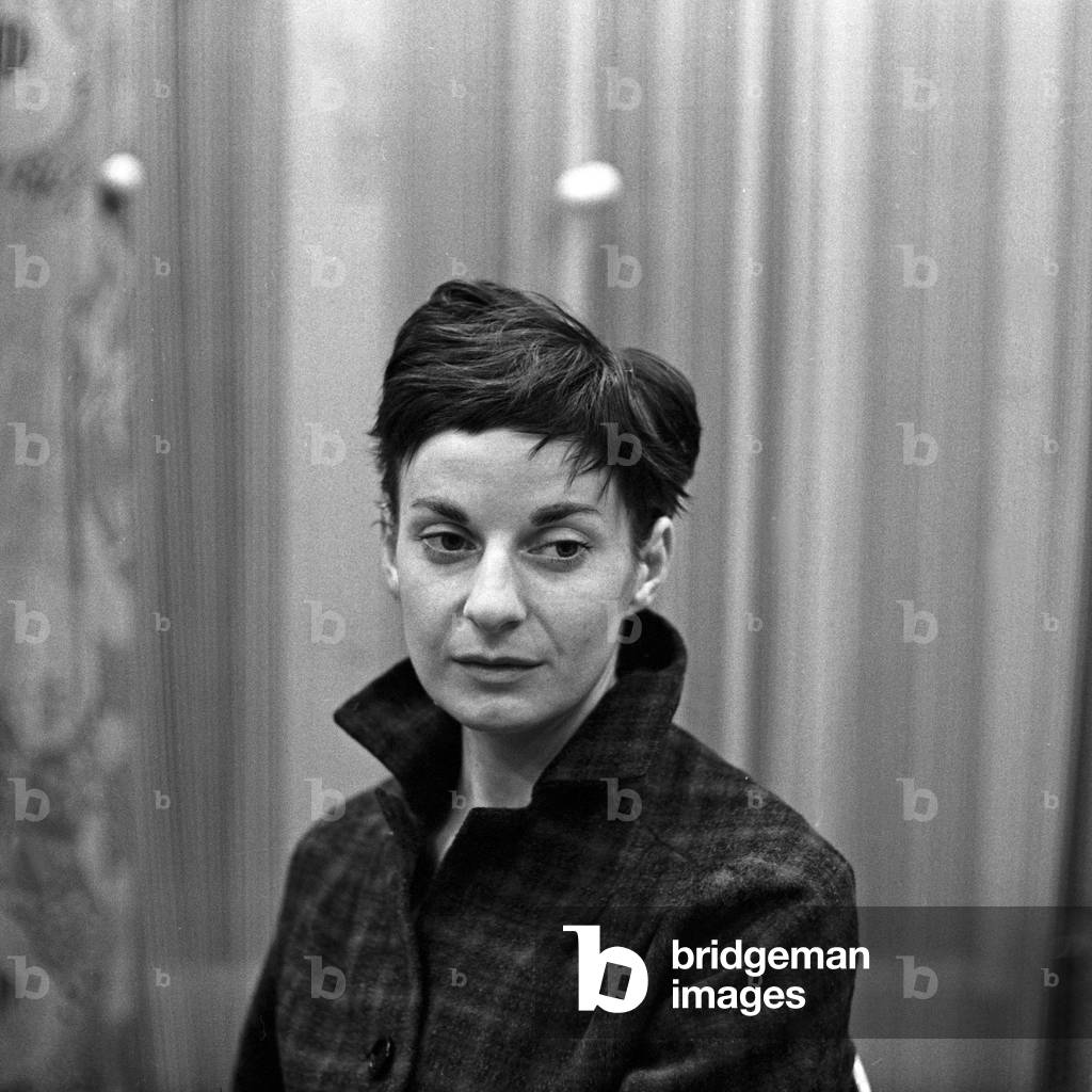 German actress at the production of an audio play of German TV and radio station NDR at Hamburg, Germany 1950s