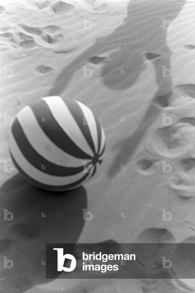 Vacation at the Baltic Sea, Germany 1930s (b/w photo)