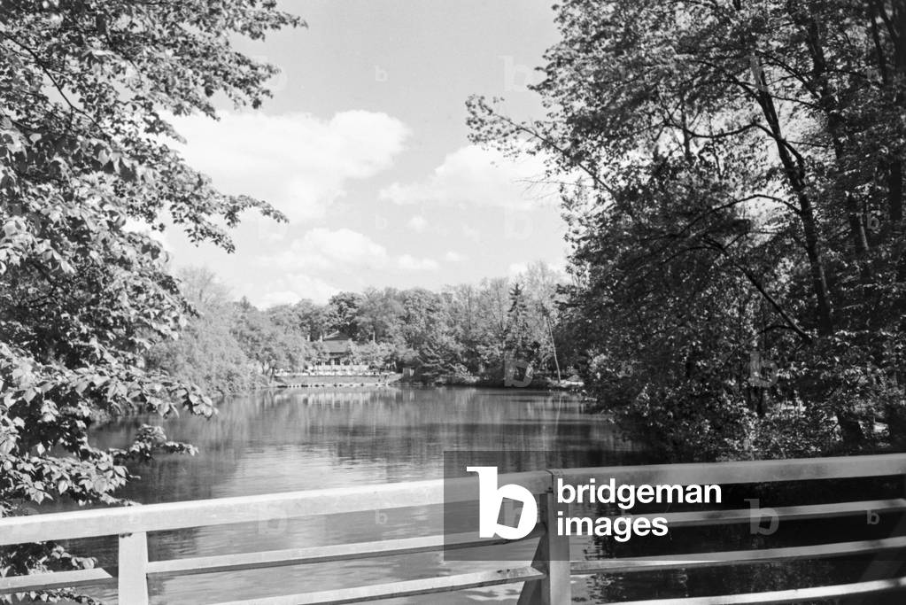 A trip to Ulm, Germany 1930s (b/w photo)
