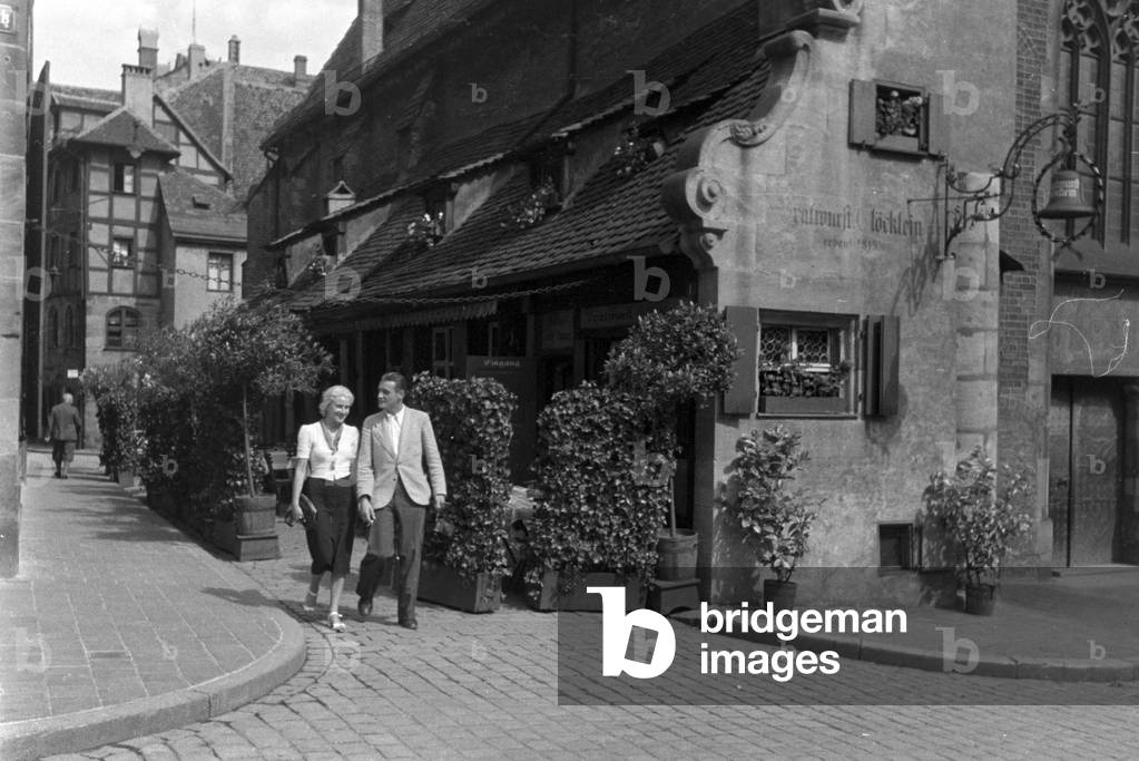 visitation of the citys Nürnberg and Cham, Germany 1930s (b/w photo)