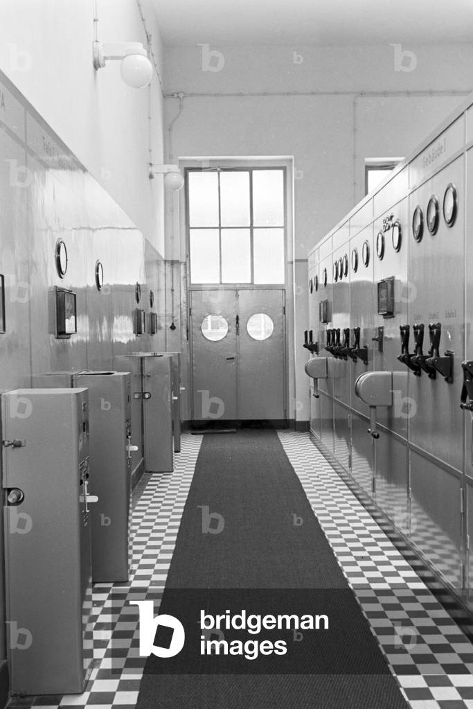 A guided tour through a factory of fatty acid in Witten, Germany 1930s (b/w photo)