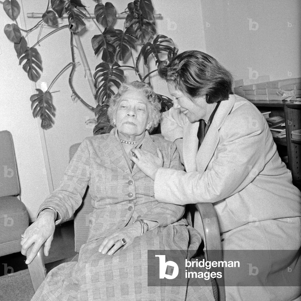 German actresses Tilla Durieux (left) and Elisabeth Flickenschildt, Germany 1950s