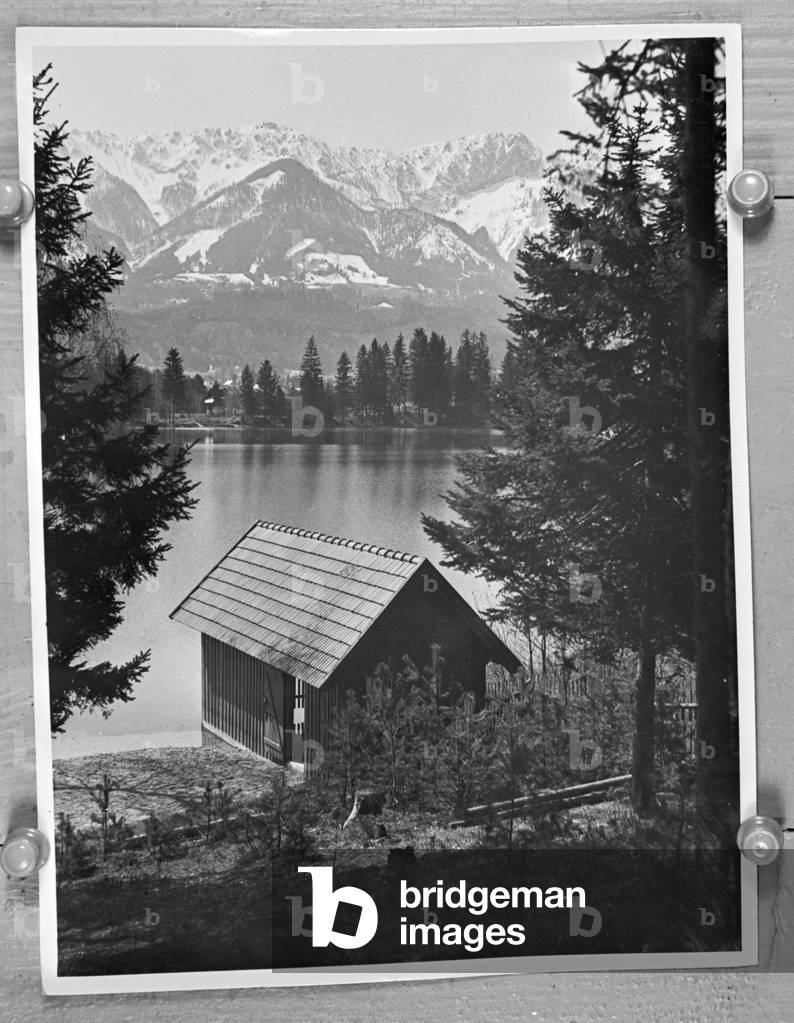 Artwork of an elder photograph, Germany 1930s (b/w photo)