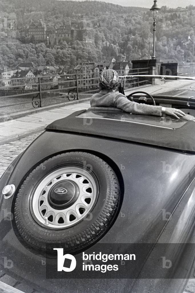 An excursion to Heidelberg, Germany 1930s (b/w photo)