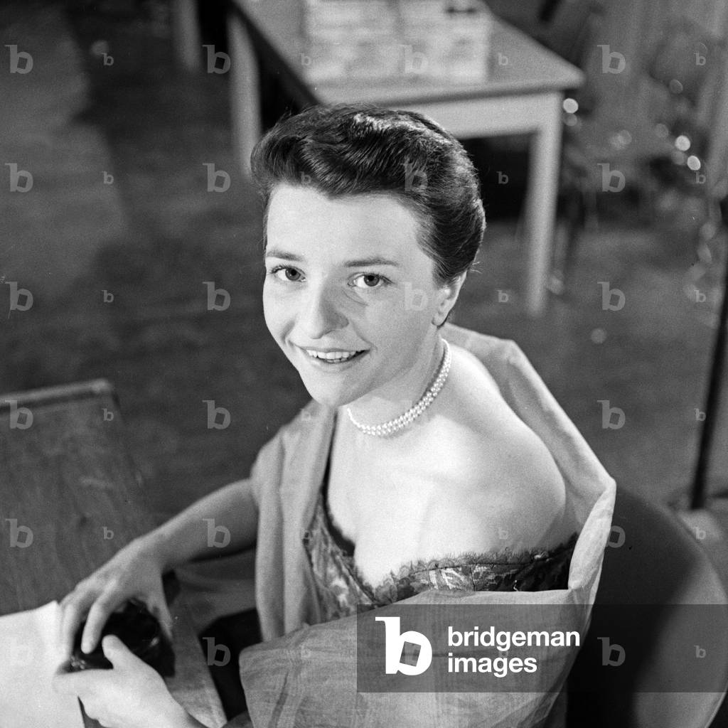 Irene Koss, Germany's first TV presenter at Hamburg, 1950s