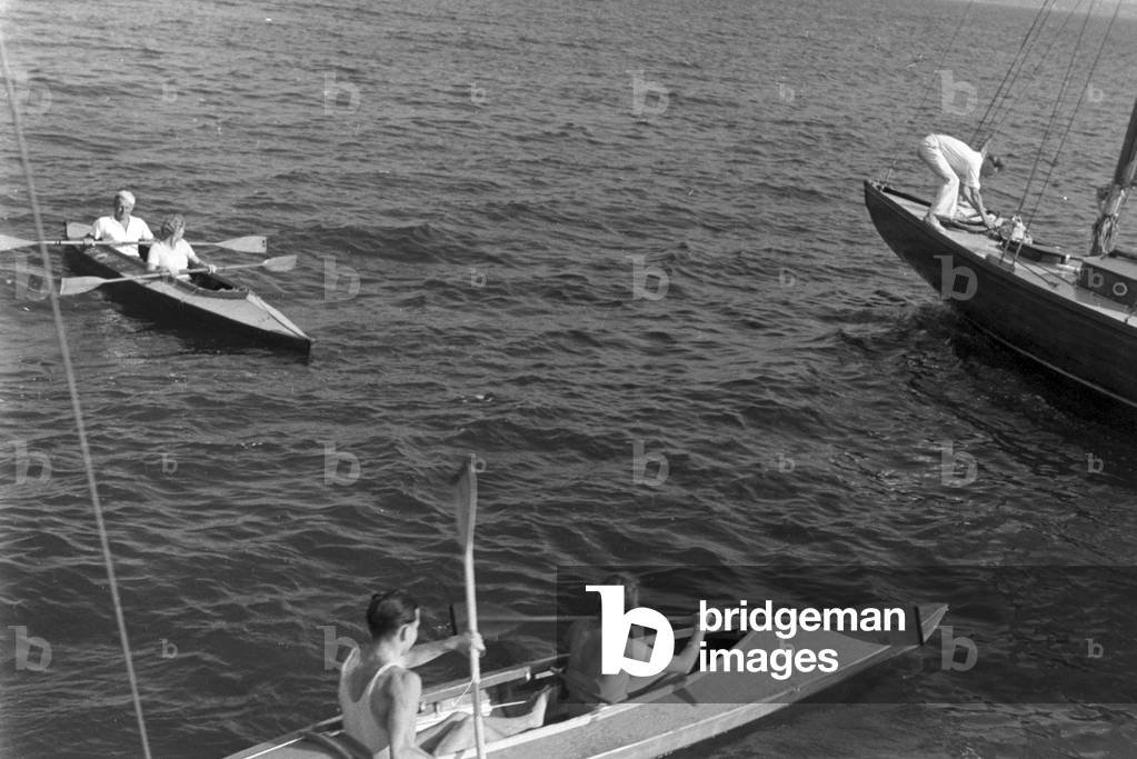 Vacation at the Baltic Sea, Germany 1930s (b/w photo)