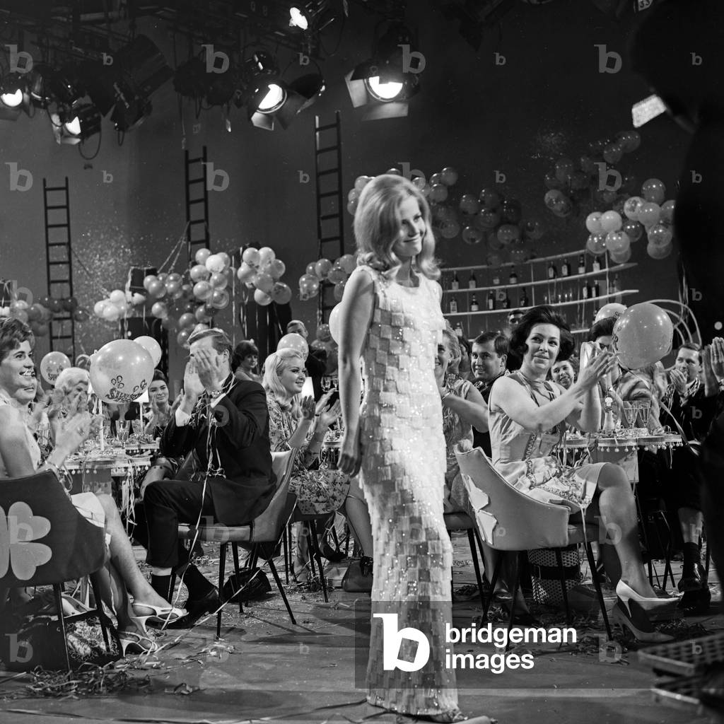 At the set to new year's eve TV show 