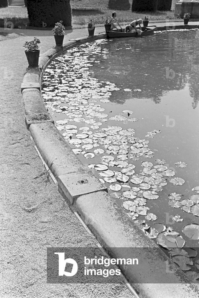 A trip to Stuttgart, Germany 1930s (b/w photo)