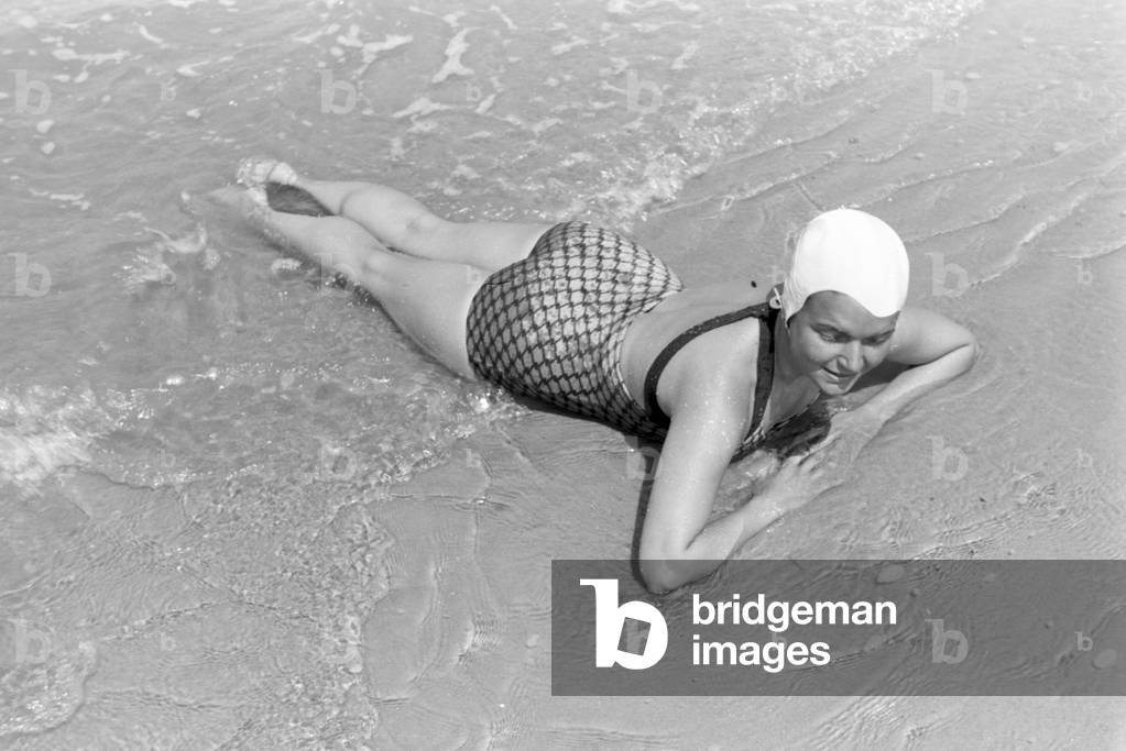 Vacations on Norderney, Germany 1930s (b/w photo)