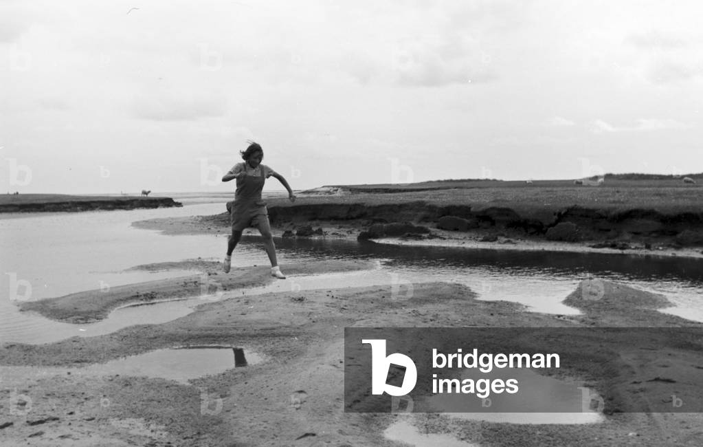 Vacations on Westerland, Germany 1930s (b/w photo)