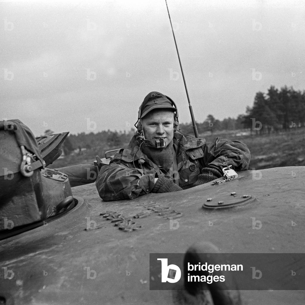 The pilot of a Leopard 1 tank of the Germany Bundeswehr at his tank, Germany 1950s