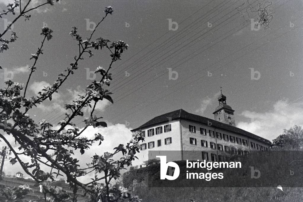 An excursion to Gundelsheim, Germany 1930s (b/w photo)