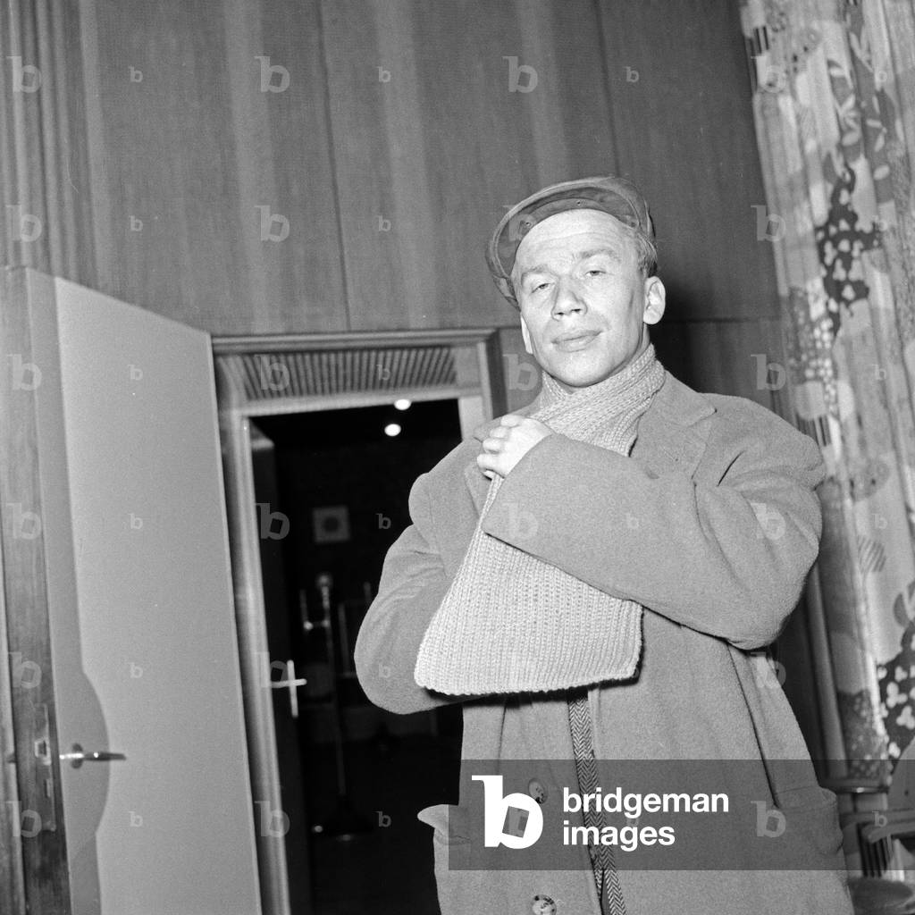 German actor Heinz Reincke as speaker of the audio play 