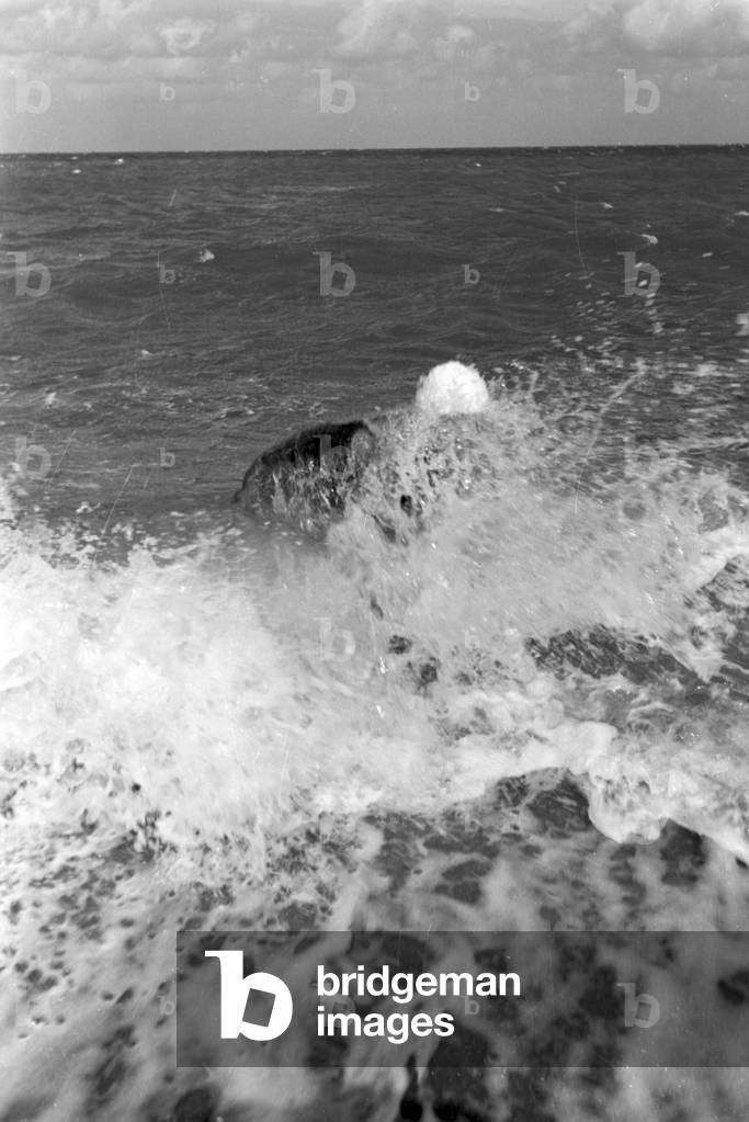 The popular dancer Gret Palucca on vacation on Sylt, Germany 1930s (b/w photo)