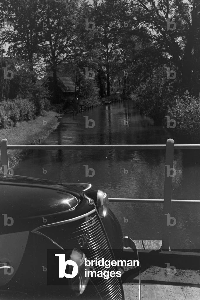 A trip to the Spreewald, Germany 1930s (b/w photo)