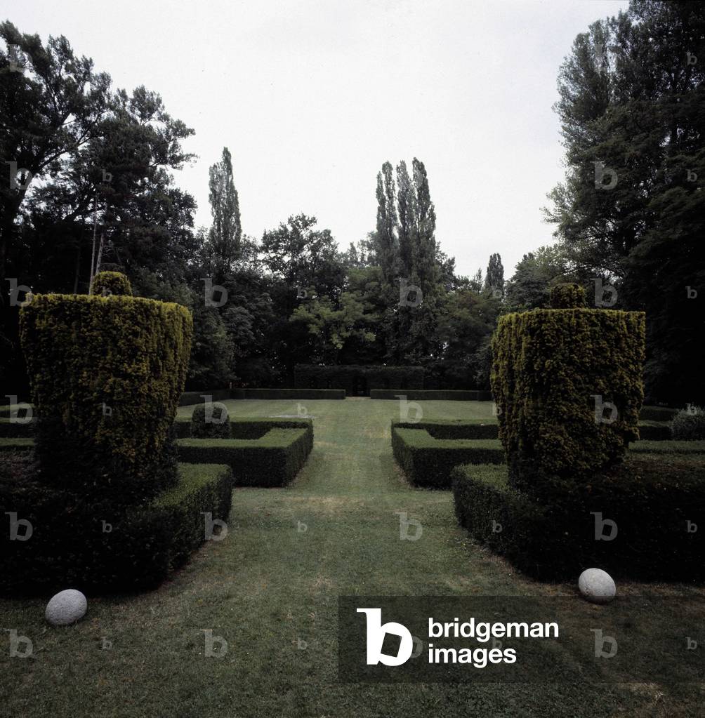 Garden of Villa Milinari in Medolla (Modene)
