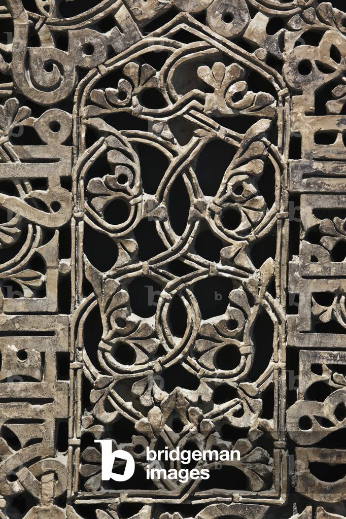 islamic art-detail of a window-stucco-inv.n.2388-from the mosque of al Salih Tala'i'-Fatimid 1160-IMG_5304