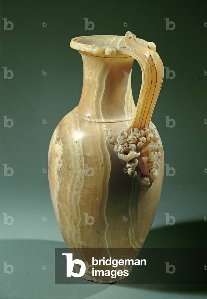 Vase (alabaster)