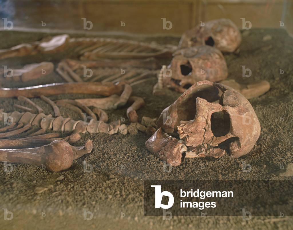 Triple Burial, Balzi Rossi (photo)