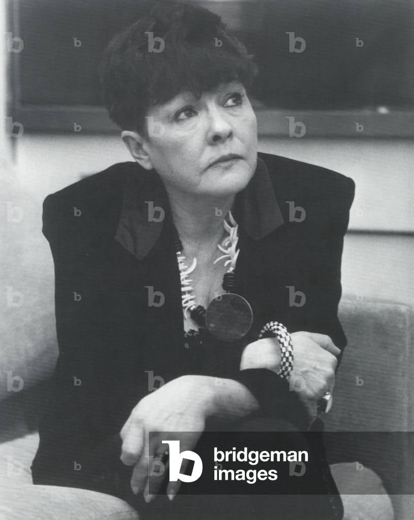 AKHMADULINA Bella - portrait