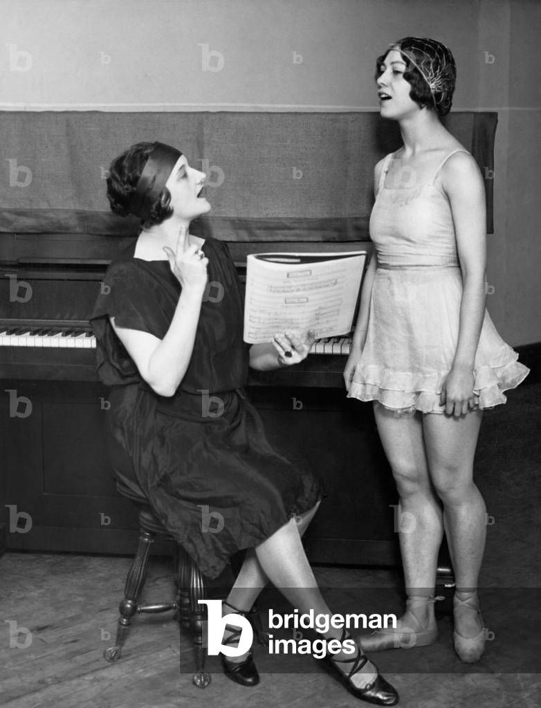 Un coach vocal et une artiste