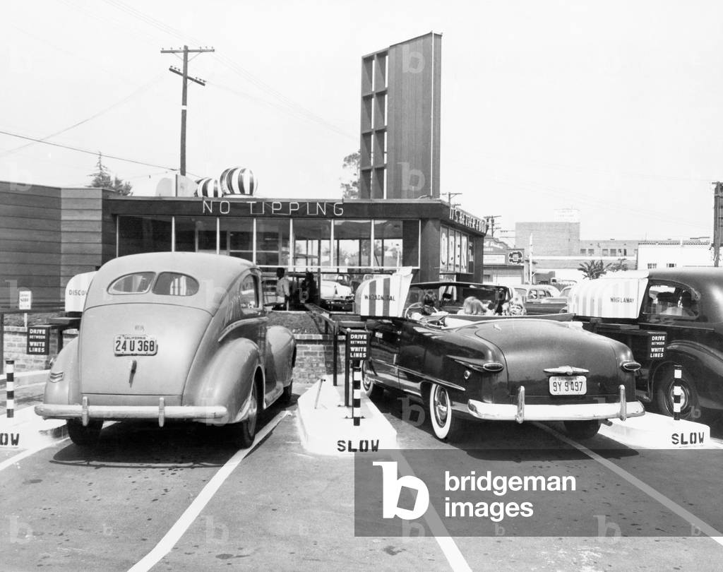 Restaurant drive in