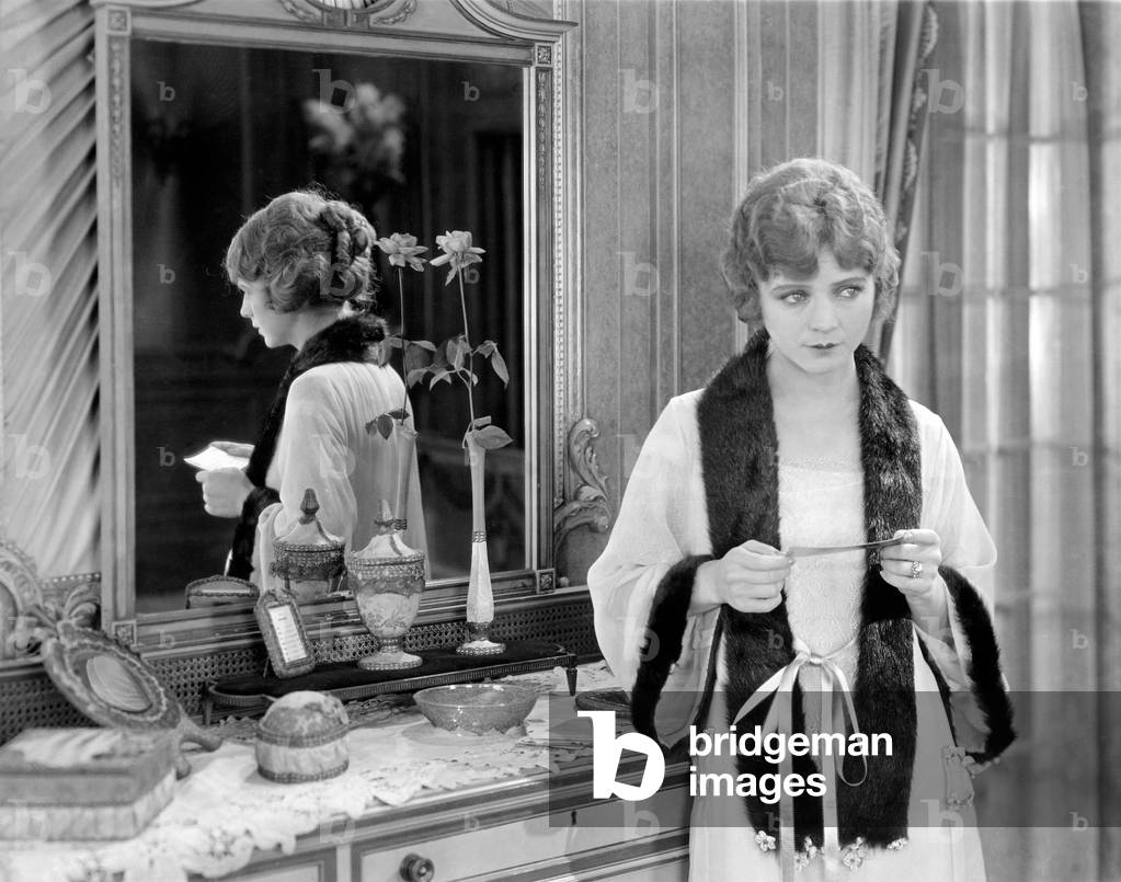 Woman at Home Reading Note