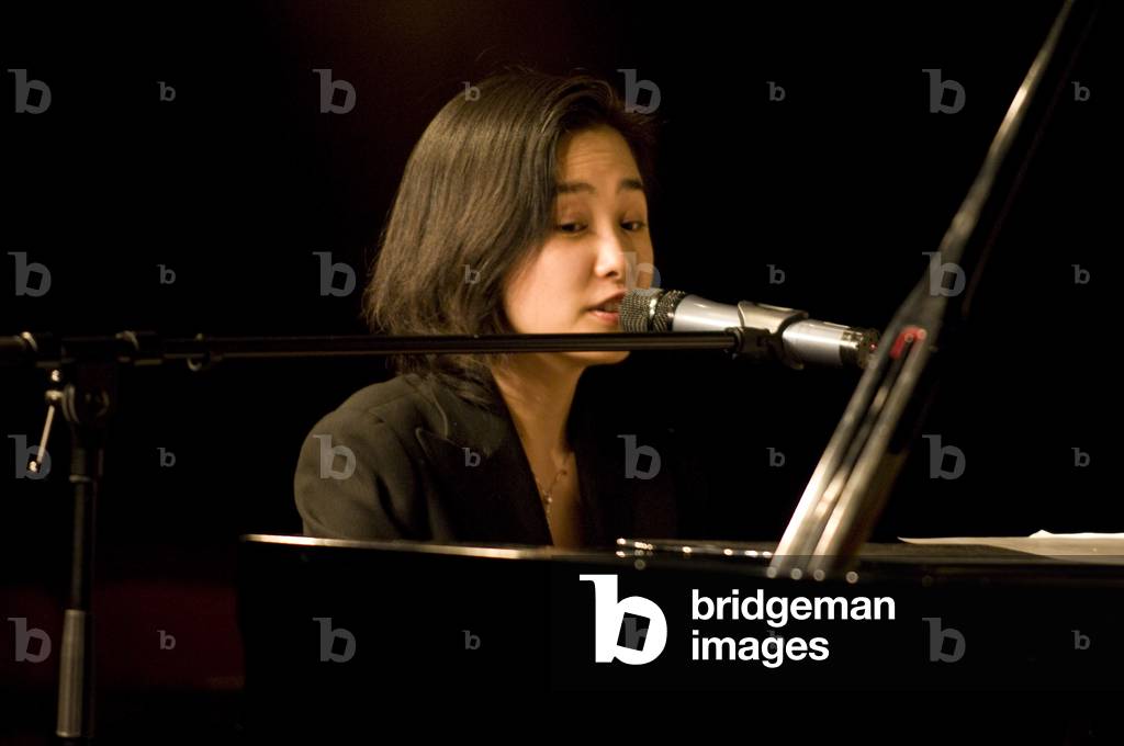 Eriko Ishihara playing the piano
