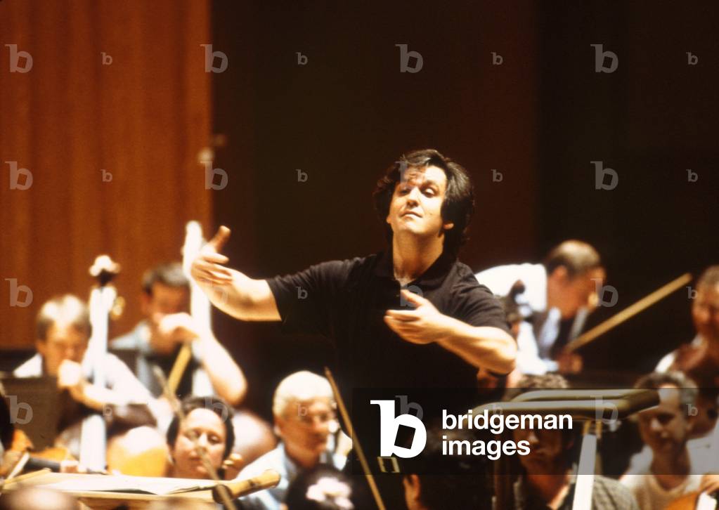 Antonio Pappano conducting London