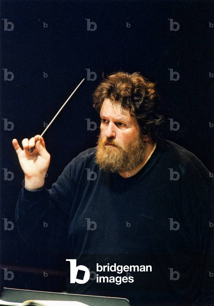 Oliver Knussen English conductor