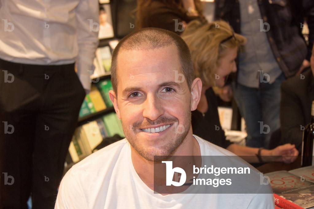 Dan Jones, Hatchards Christmas Customer Evening, Piccadilly, Mayfair, London, UK, 2019 (photo)